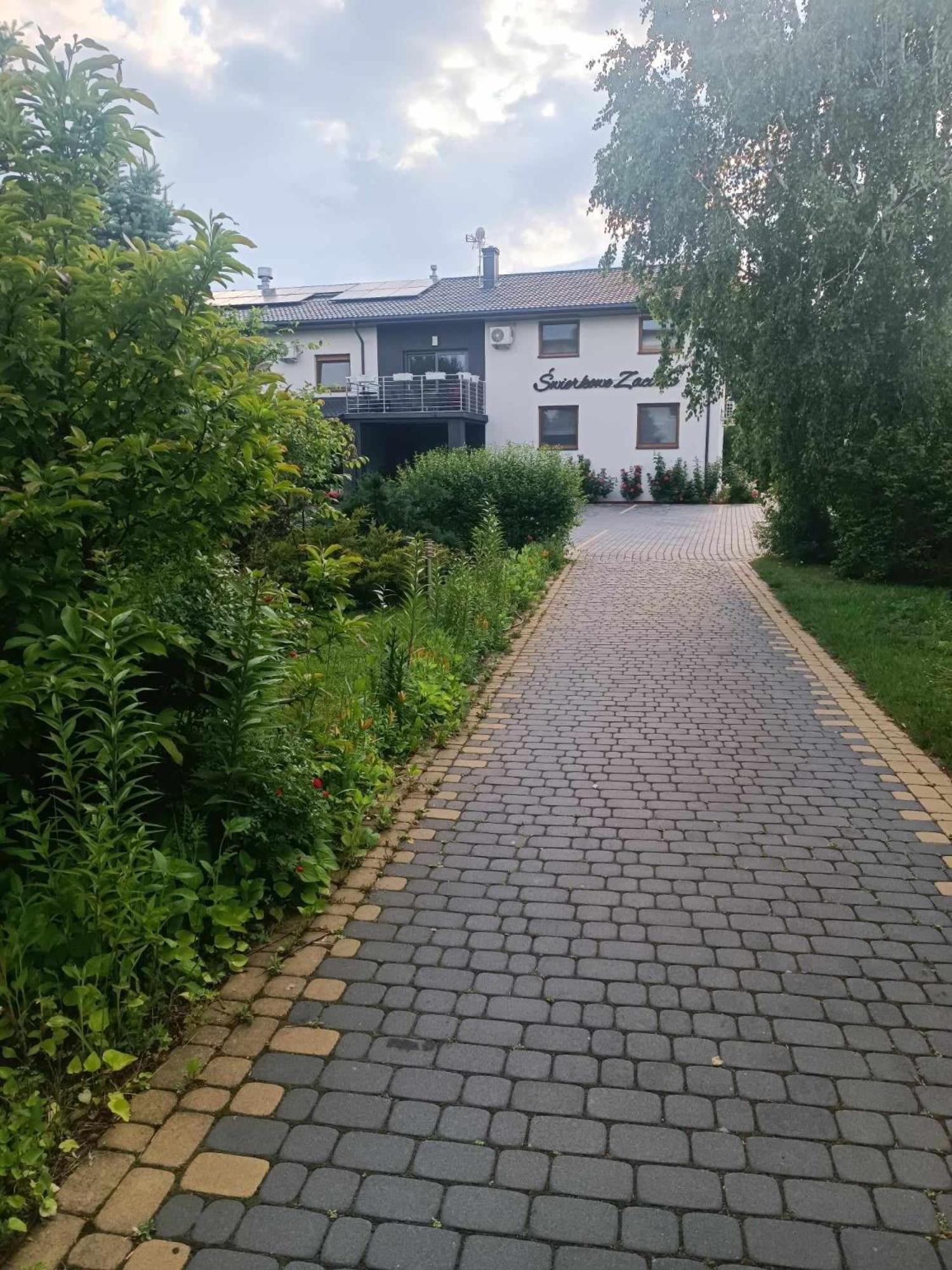 Swierkowe Zacisze Hotel Фирлей Экстерьер фото
